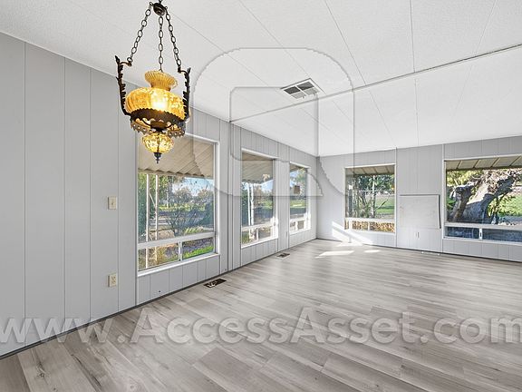 4th image of 34264 Allison Ln