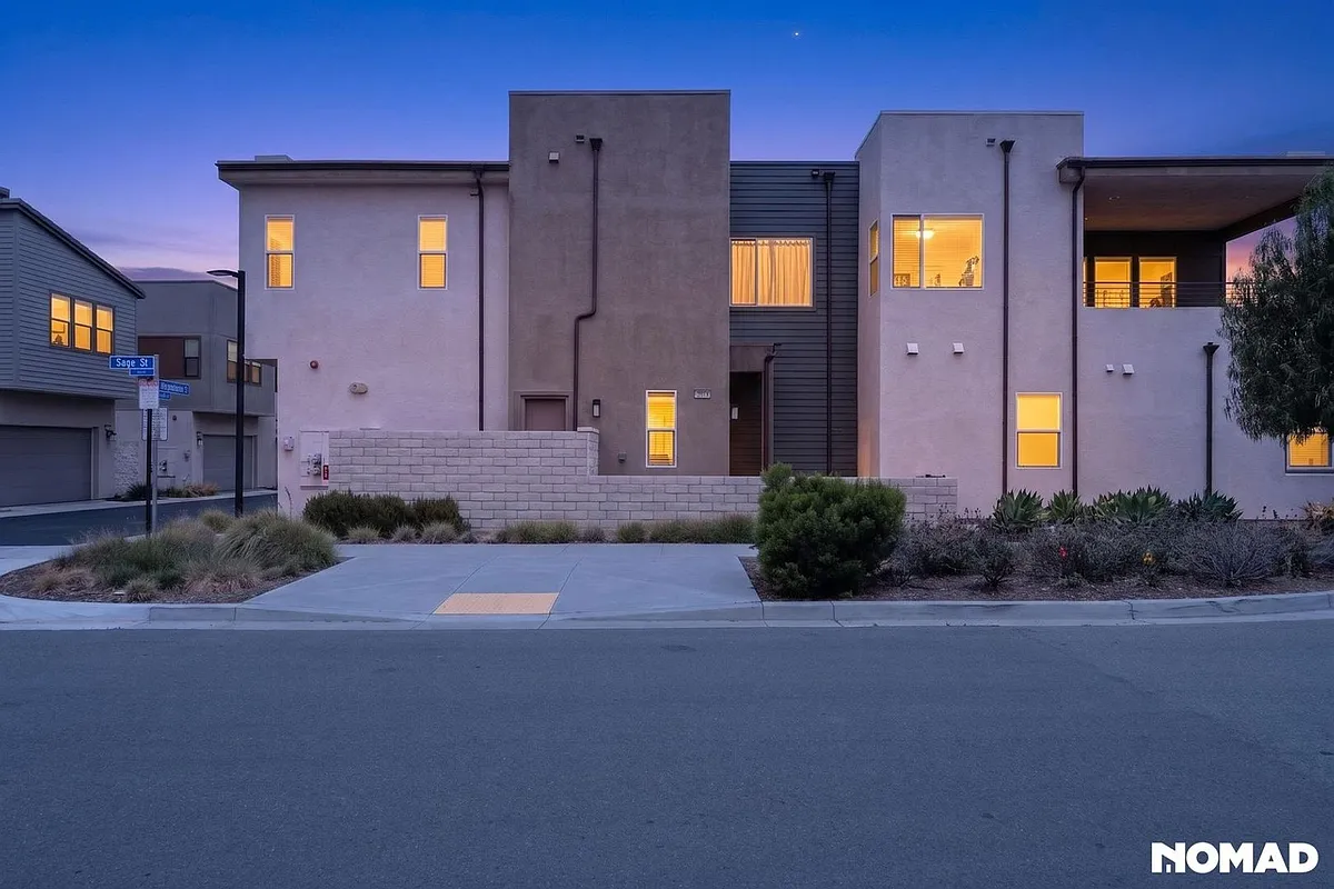 Building Photo - 27504 Illumination Ct