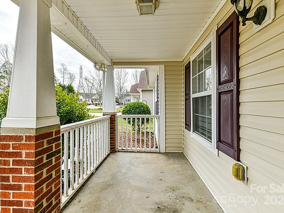 4th image of 4098 Canvas Ave