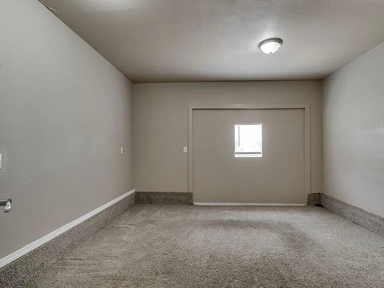 3005 SW 52nd Pl — Photo 19
