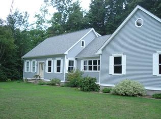 975 Lyon St, Ludlow, MA 01056