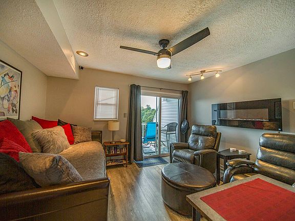 5th image of 1089 Bluewater Dr Unit 304