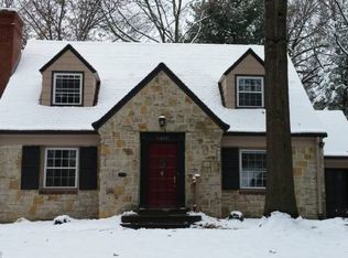 5400 Canterbury Rd, Fairway, KS 66205