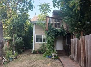 1218 1/2 W 11th Ave, Eugene, OR 97402