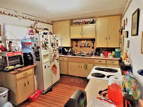 4th image of 522 Desolation Dr