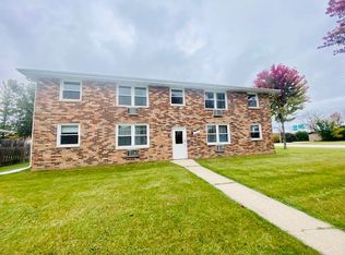 1240 Apache Ave APT 12, Green Bay, WI 54313