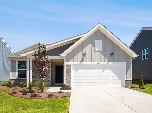 1005 Rainer Dr, Cartersville, GA 30120