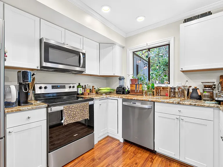 227 Harvest Dr — Photo 13