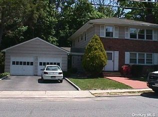 192 Nassau Rd, Huntington, NY 11743