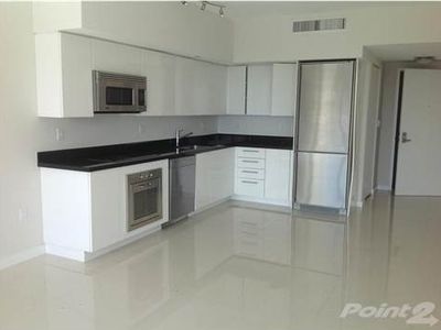 92 SW 3rd St APT 1407, Miami, FL, 33130