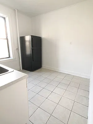 Rented by NY Space Finders Inc. | media 22