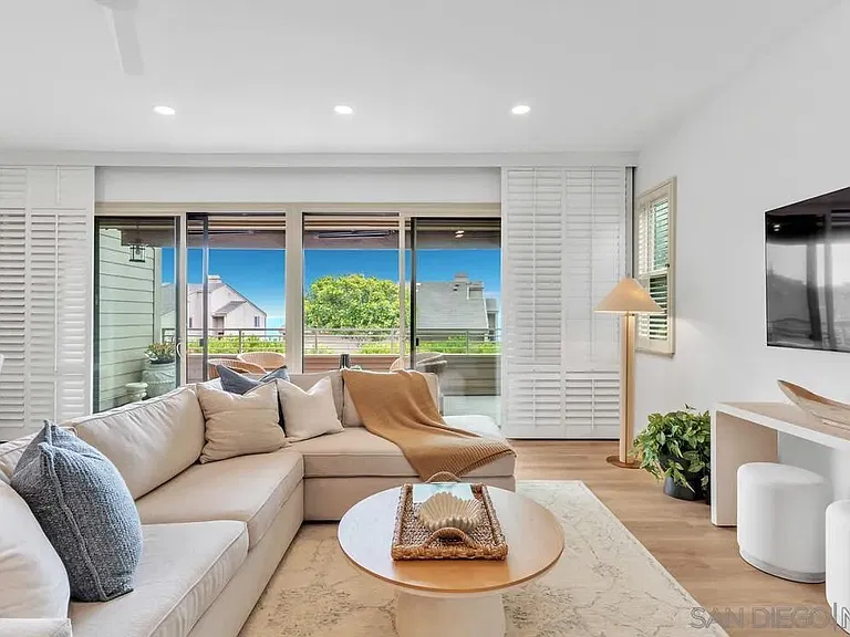 119 Spinnaker Ct — Photo 5