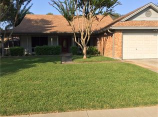2413 Parkview Dr, Pearland, TX 77581