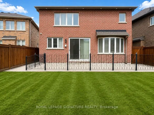 461 Dougall Ave, Caledon, ON L7C 4A5