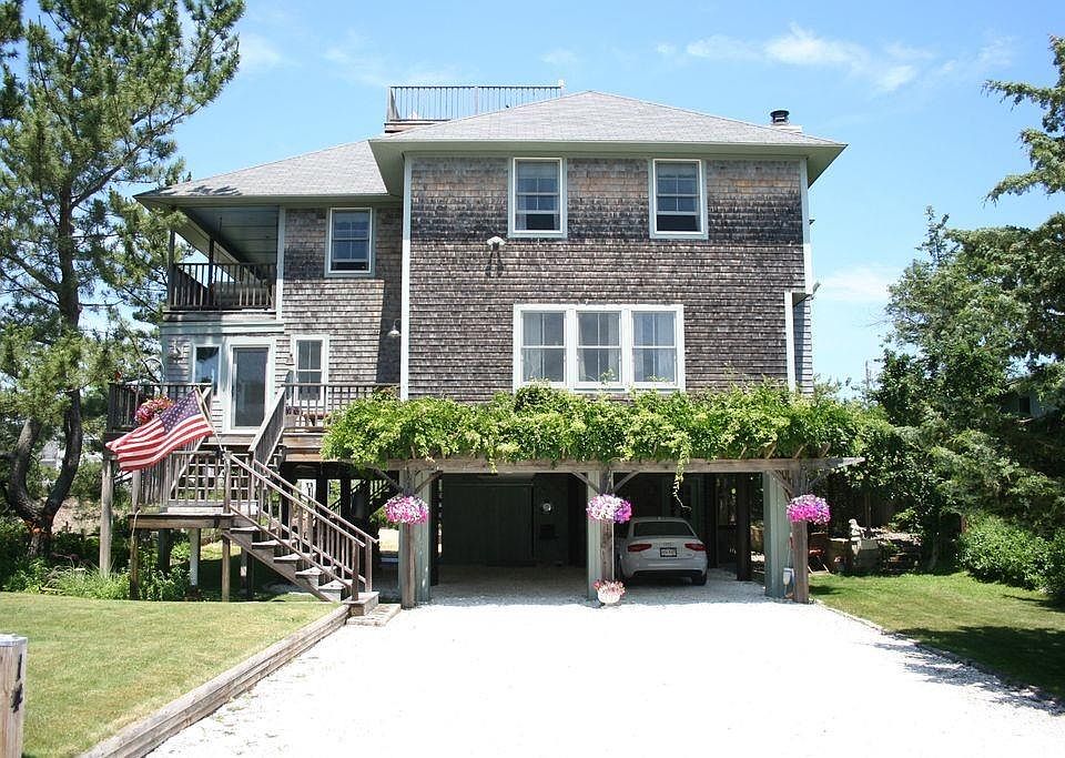 1st image of 14 Girard Way #0
