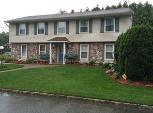 21 Summit Ave, Fairfield, NJ 07004