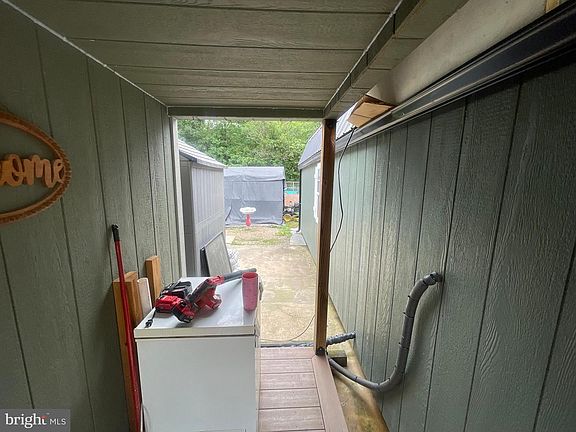 4th image of 341 Old Mill Rd