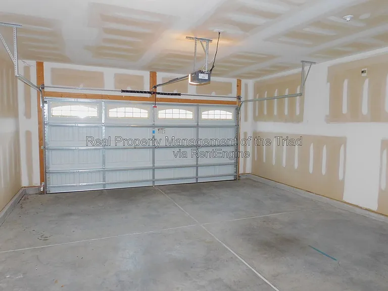 6417 Bluestone Park Dr — Photo 28