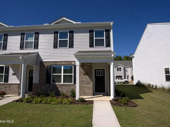 2037 Clock Rd, New Bern, NC 28562