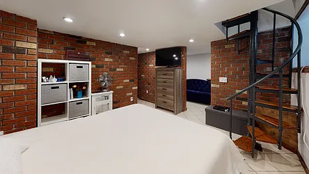 Rented by Bond New York