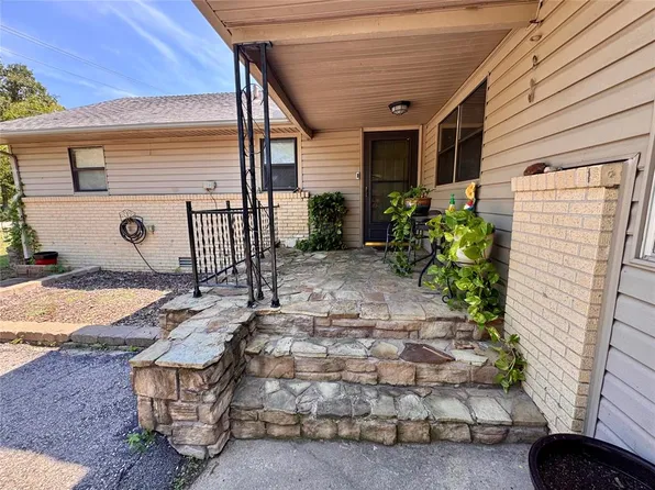 1227 Van Dr, Seminole, OK 74868