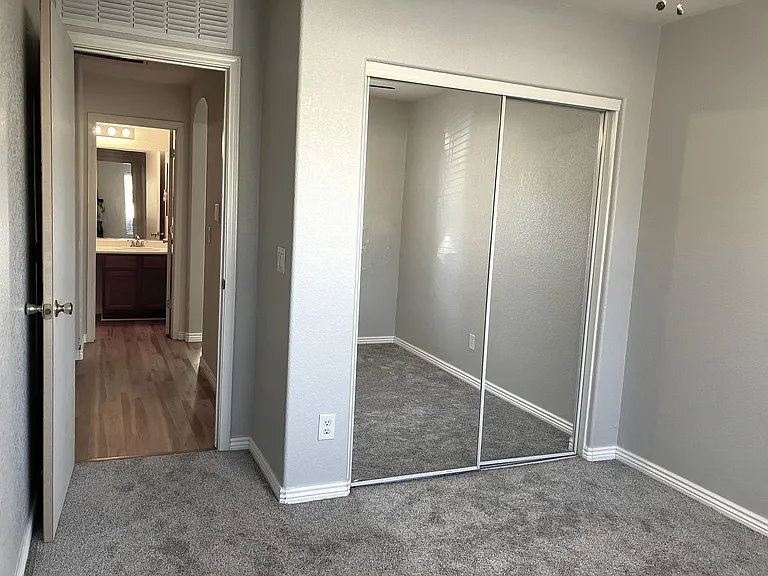 40652 N Scott Way — Photo 6