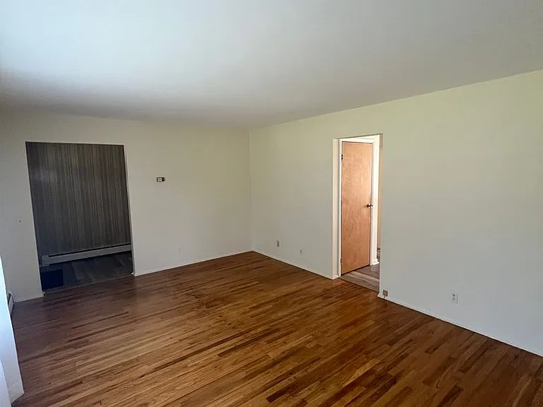 110 Hillary Dr — Photo 20