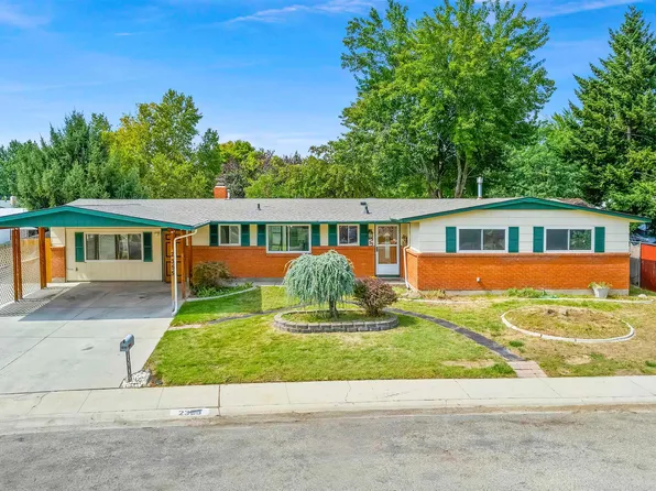 2355 N Wilmington Dr, Boise, ID 83704