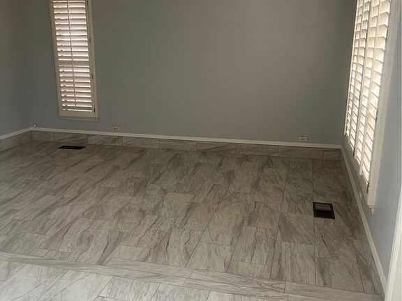 2nd image of 8400 Parkland Dr