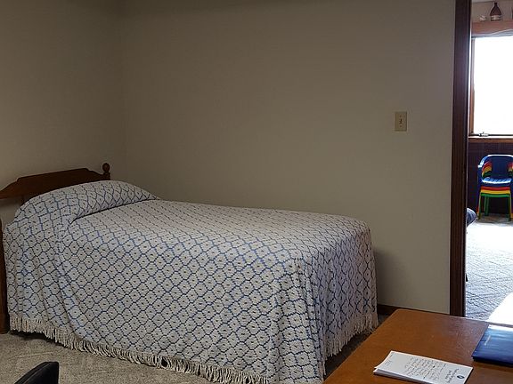 Basement office or 2nd bdrm