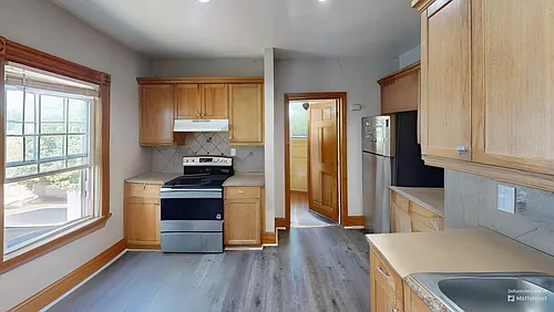 21 Alpine St Photo 1
