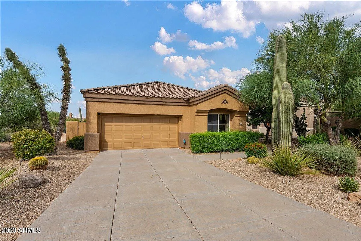 2 bed, 2.5 bath, 1860 sqft, $4,500 — Photo 3
