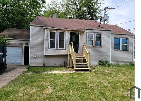 3rd image of 1216 River Dr