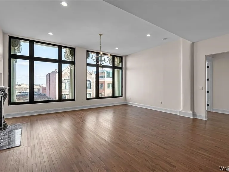 674 Main St #3 — Photo 20