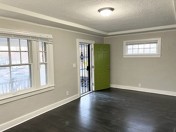 5th image of 2221 E Gregory Blvd