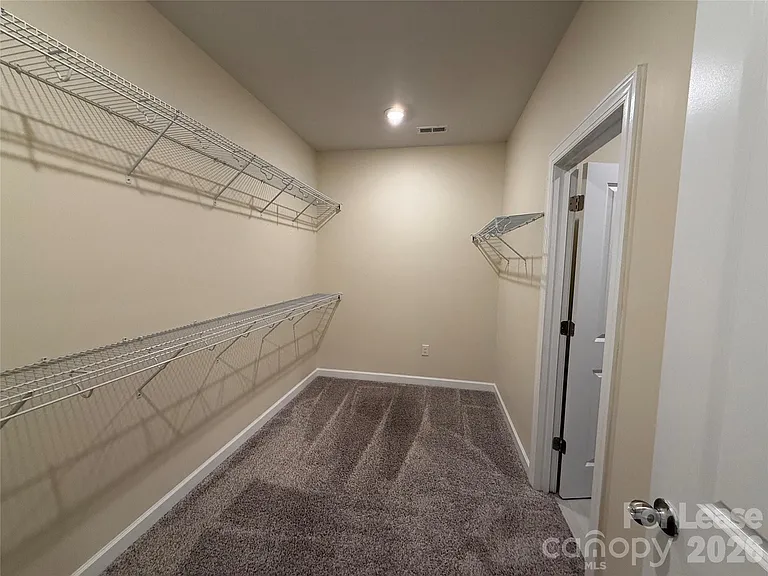 11838 Red Leaf Dr — Photo 14