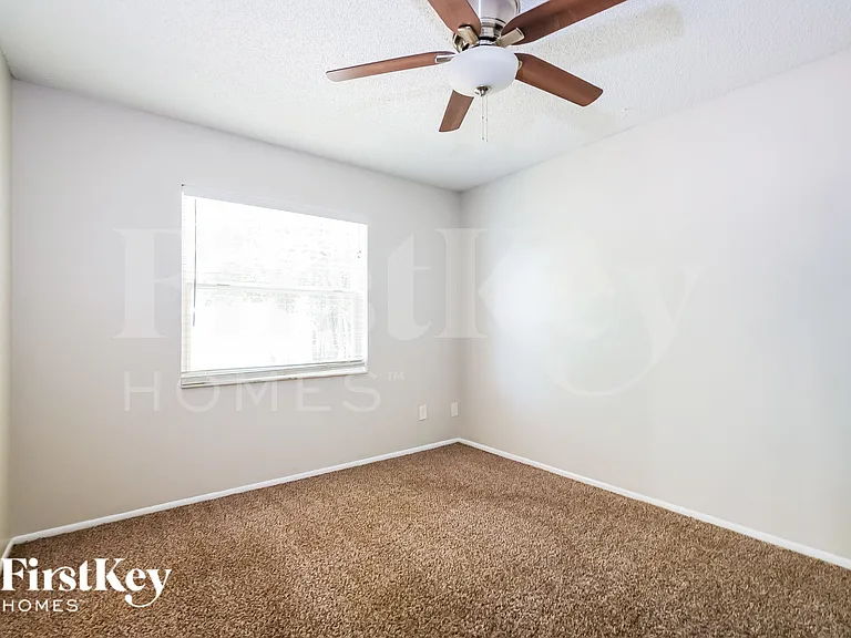 1701 Freeman Dr — Photo 16