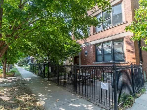 2200 W Cullom Ave APT 1, Chicago, IL 60618