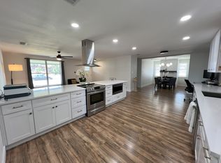 1702 Bristol Ct N, Irving, TX 75062