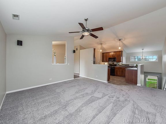 4th image of 227 Nicole Dr Unit E