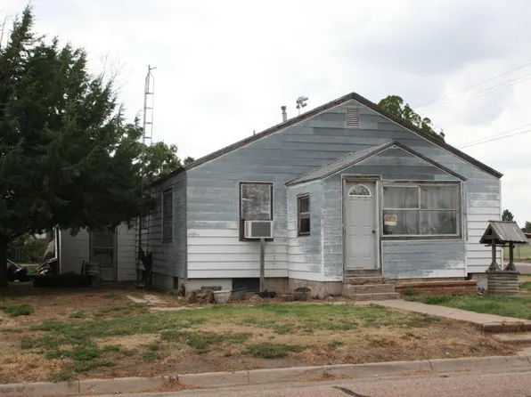 1201 Pueblo Ave, Satanta, KS 67870