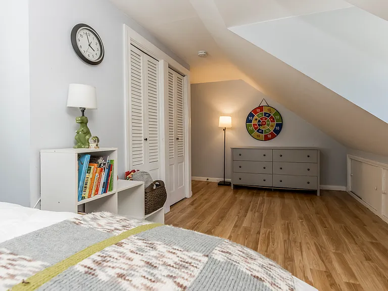 8 Roberts St — Photo 10