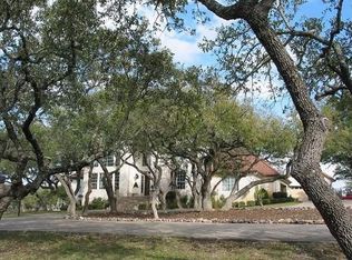 611 Oak Crest Dr, Dripping Springs, TX 78620