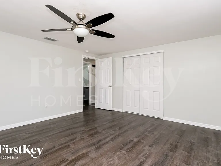 7424 Neva Ln — Photo 10