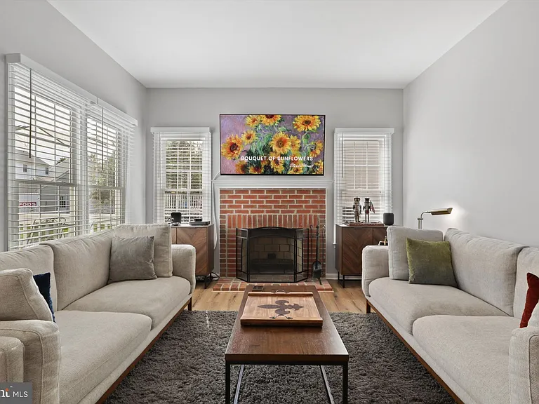 42903 Redfield St — Photo 24