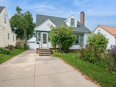 509 20th St NE, Cedar Rapids, IA, 52402
