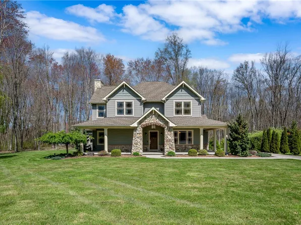 2765 Baywoods Dr, Sharpsville, PA 16150