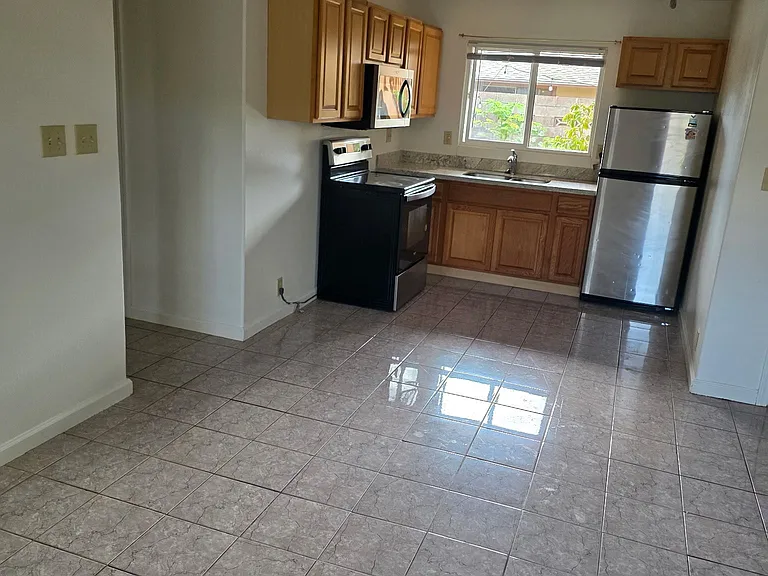 166 Eleu Pl — Photo 10