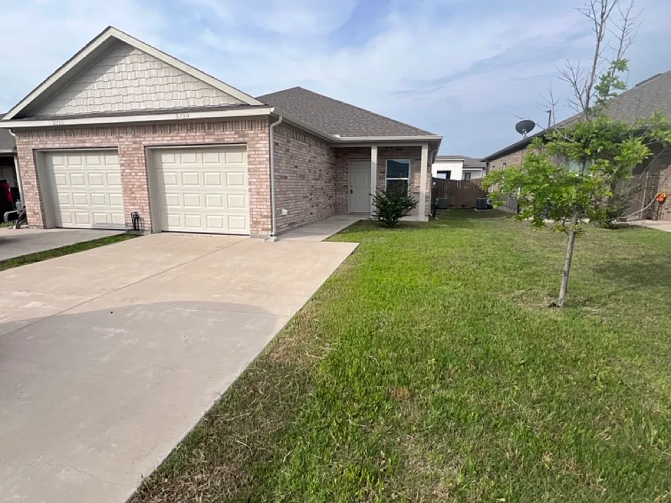 2716 Ginger Ct