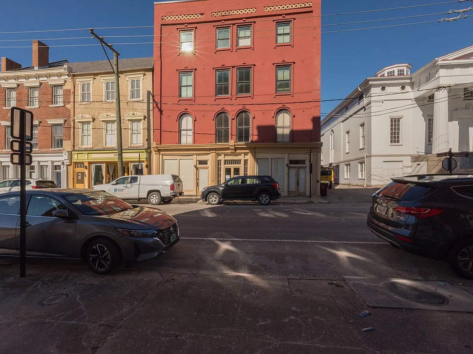 Plaza at Bank Street — Photo 1